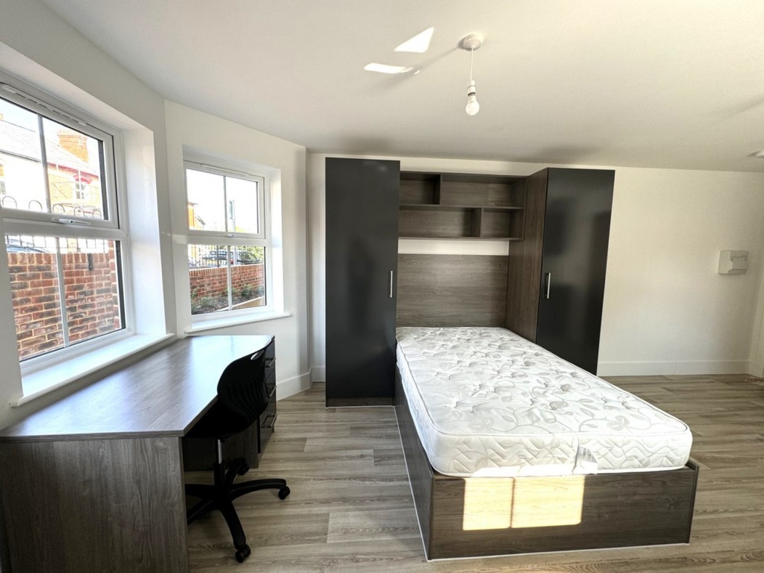 Block B, Charndon Close