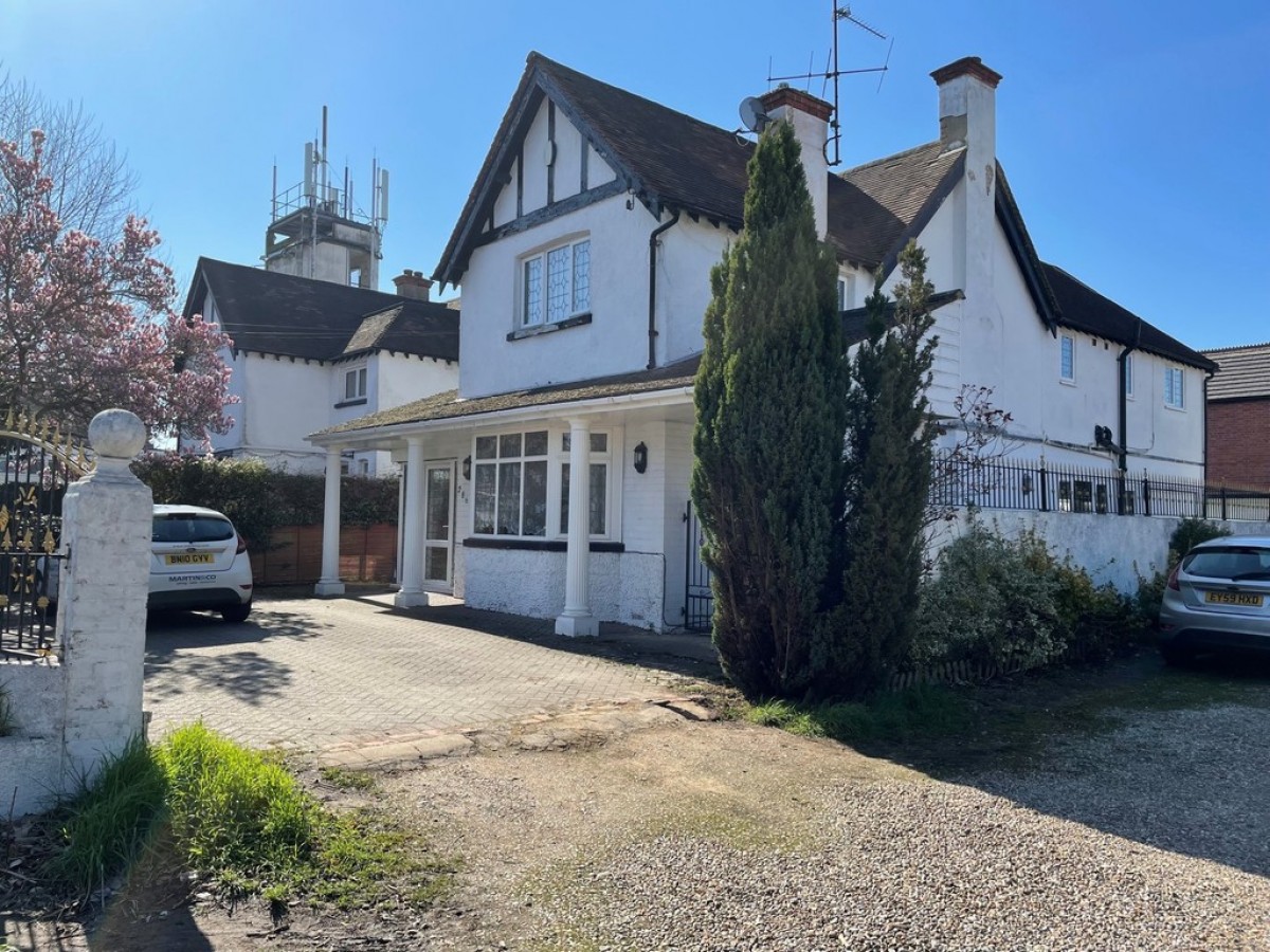 Wokingham Road, Earley