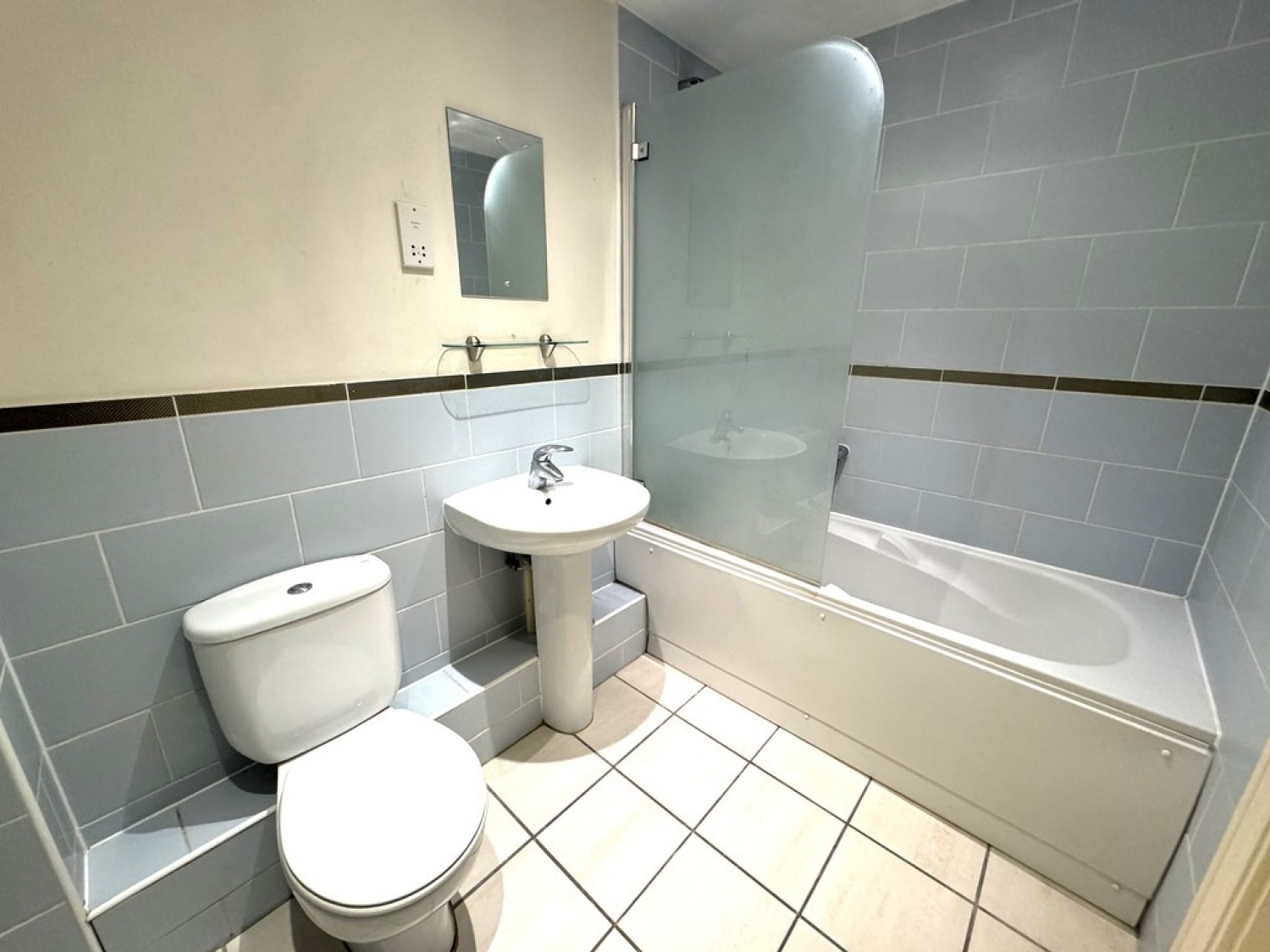 2 bedroom Flat for Letting Picture House, Cheapside, Reading