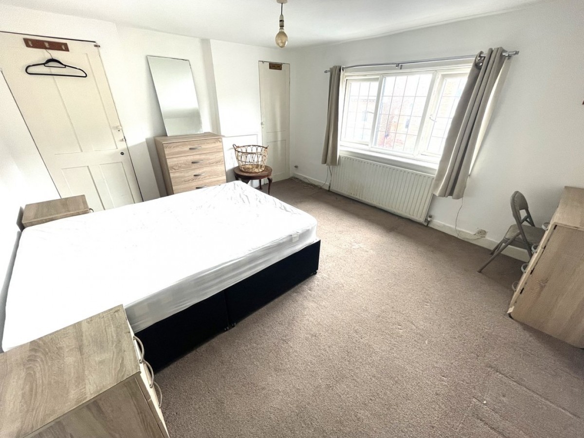 Eaton Place, Reading, Berkshire