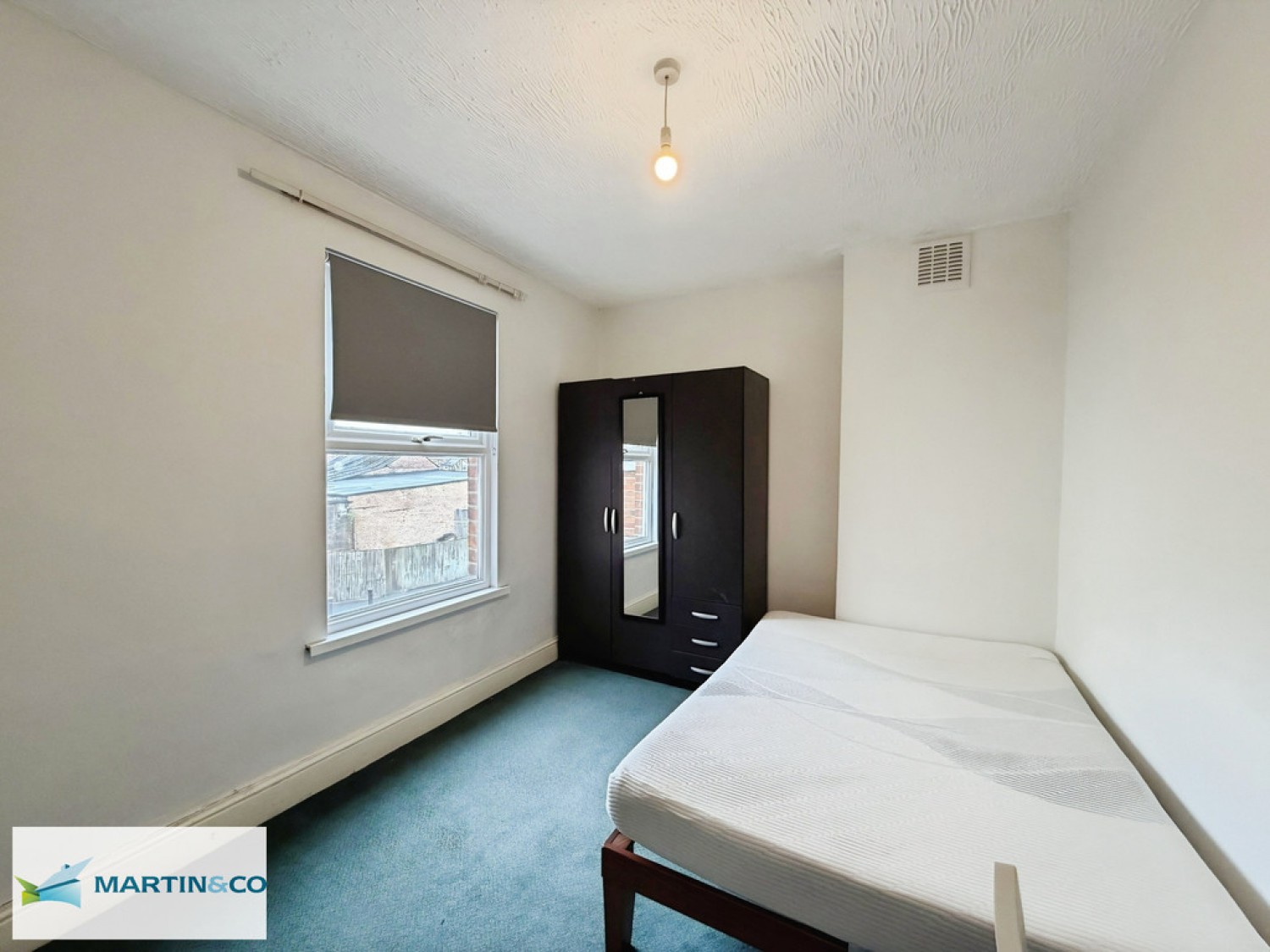 2 bedroom Flat for Letting 1st Floor Flat, 235 London Rd