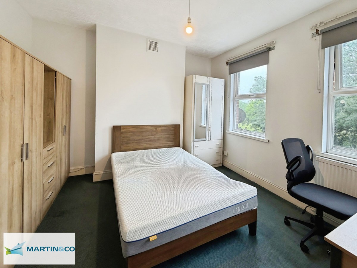 1st Floor Flat, 235 London Rd