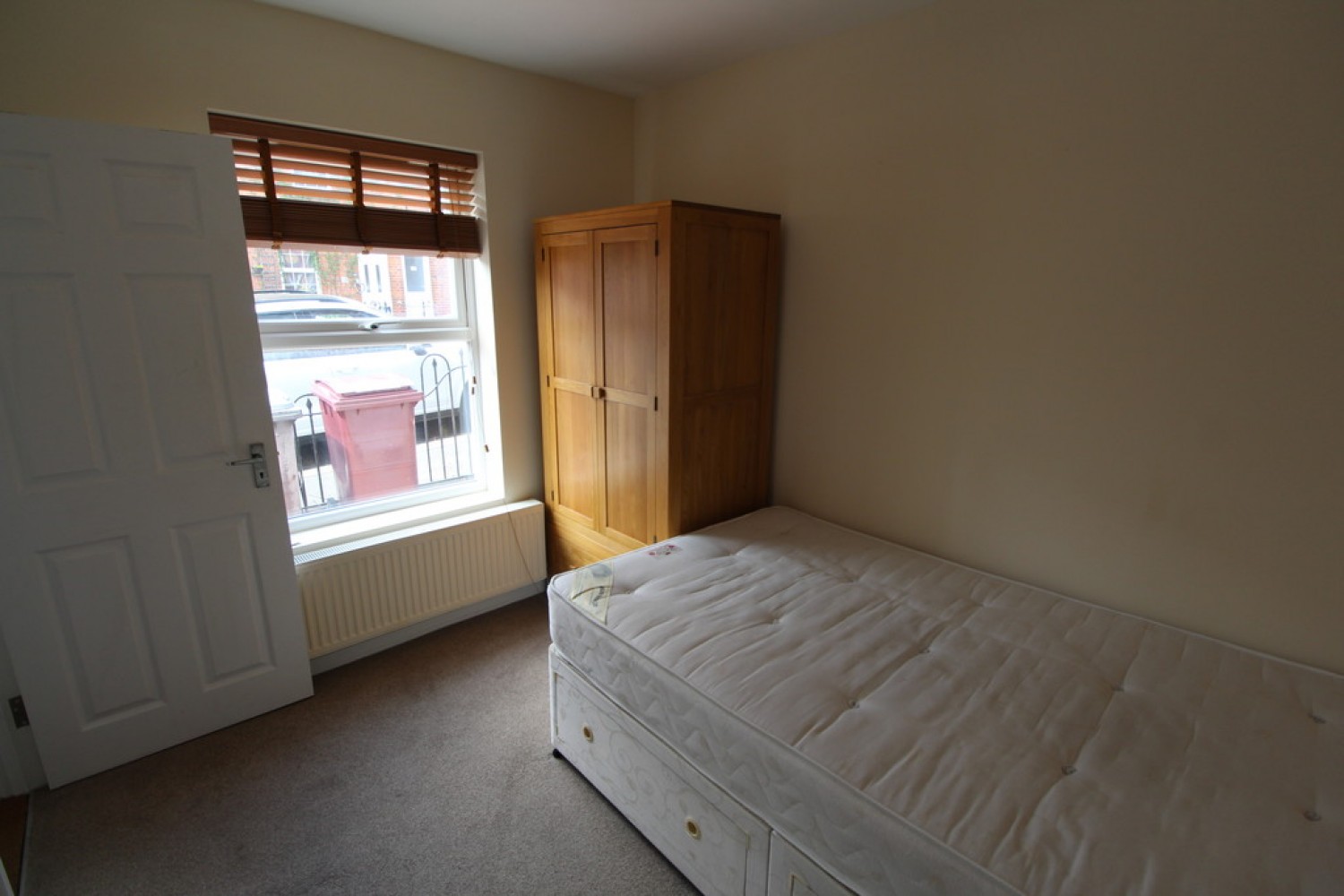 3 bedroom House for Letting Collis Street, Reading