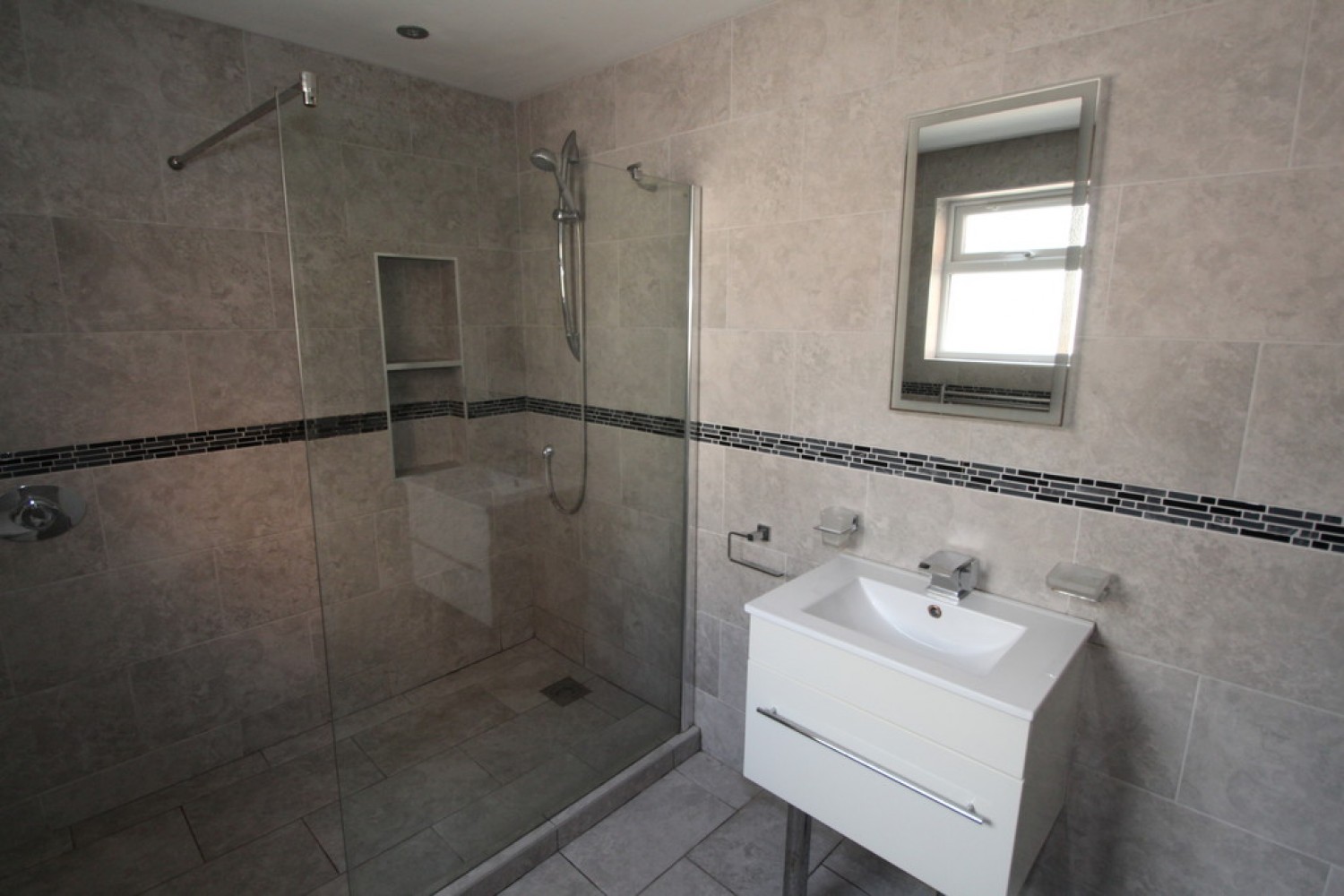 3 bedroom House for Letting Collis Street, Reading