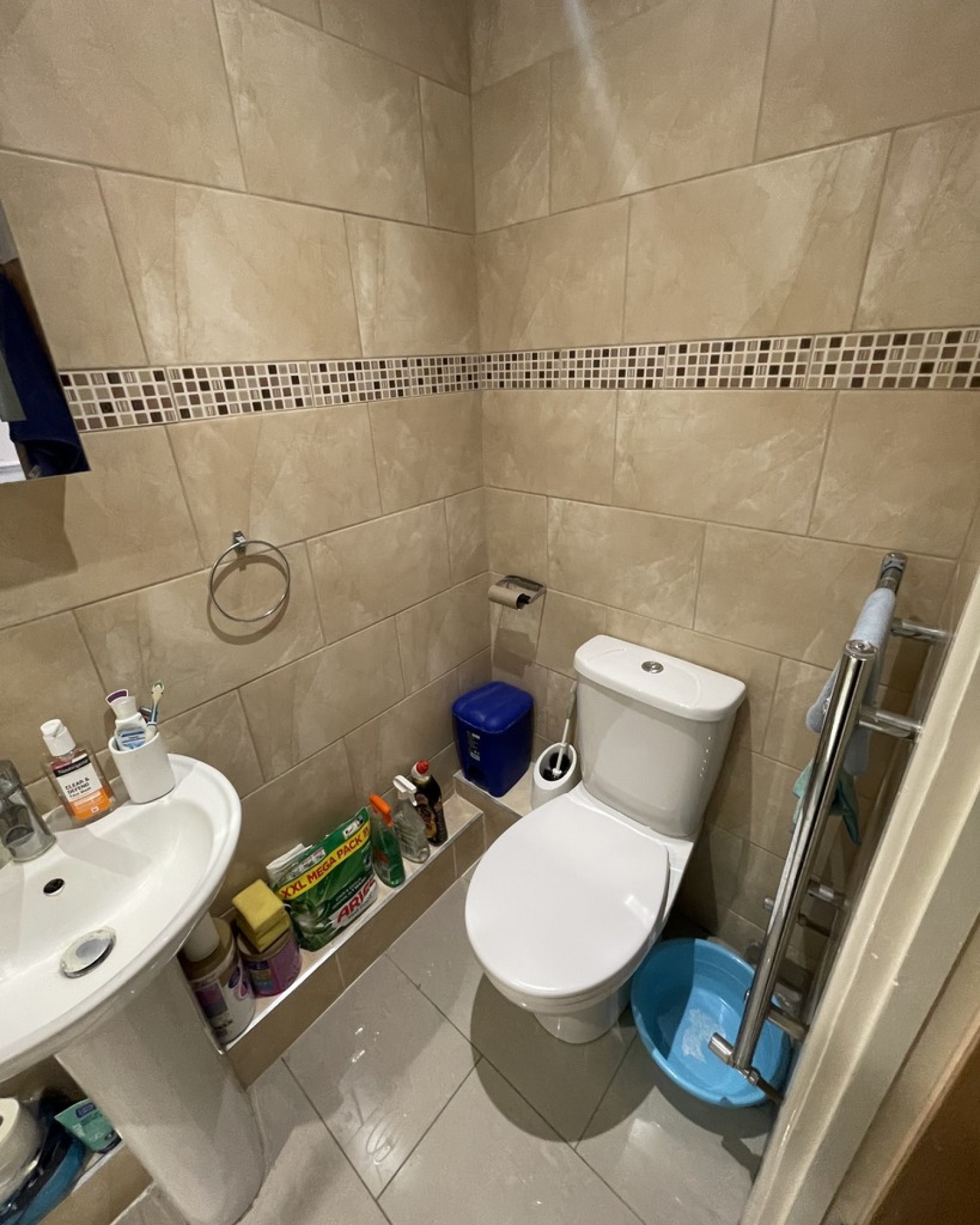 Bath Road, Reading, Berkshire