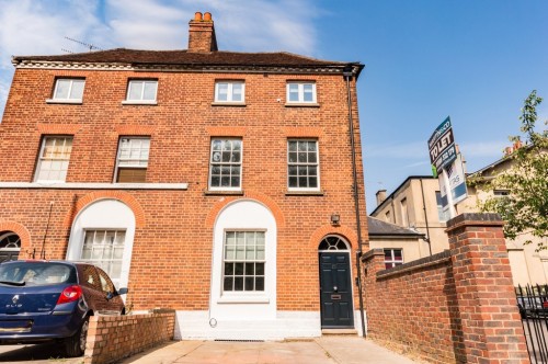 London Road, Reading, Berkshire