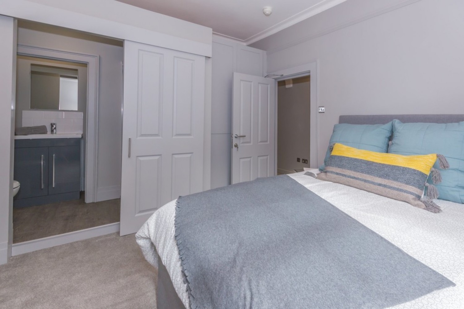 London Road, Reading, Berkshire