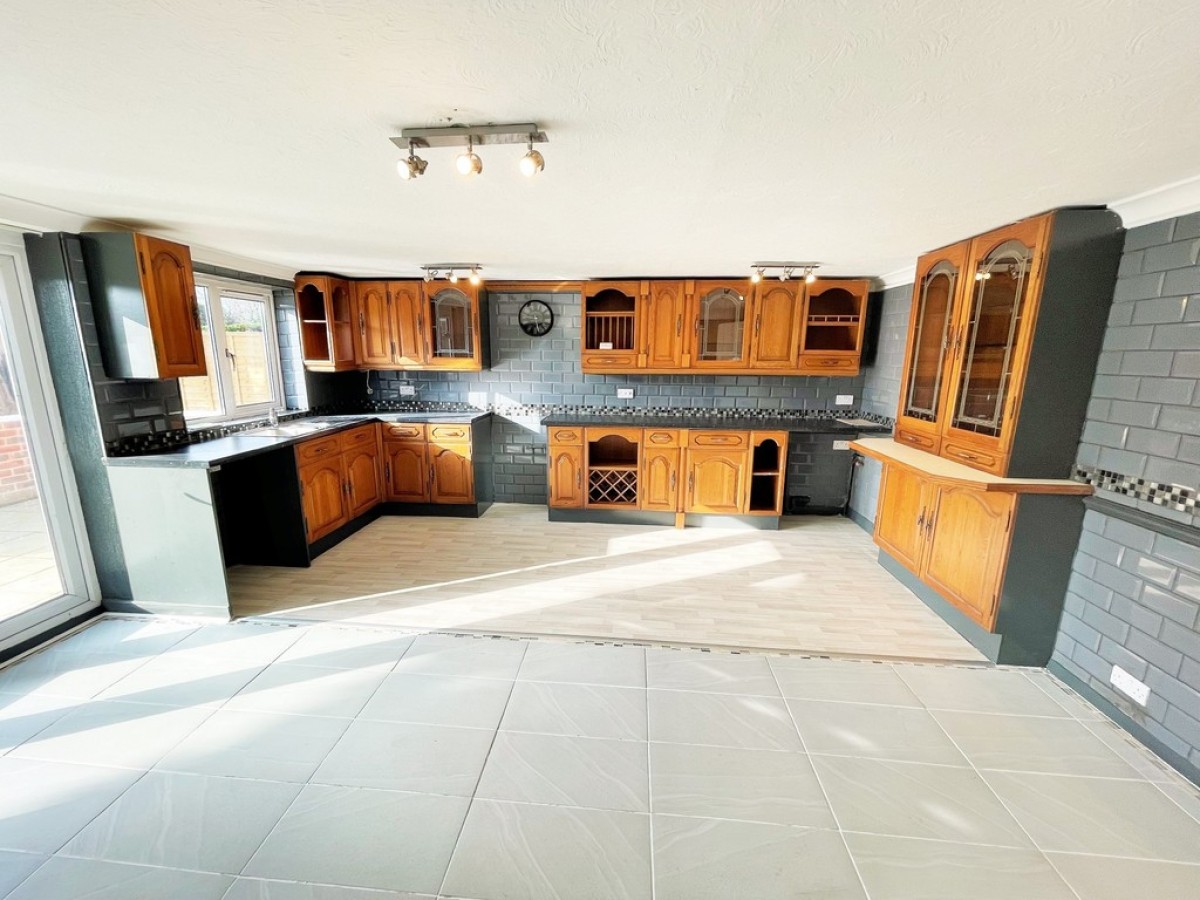 Firs Road, Tilehurst, Reading