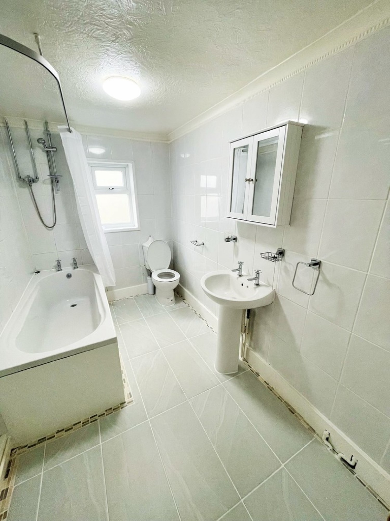 4 bedroom House for Sale Firs Road, Tilehurst, Reading