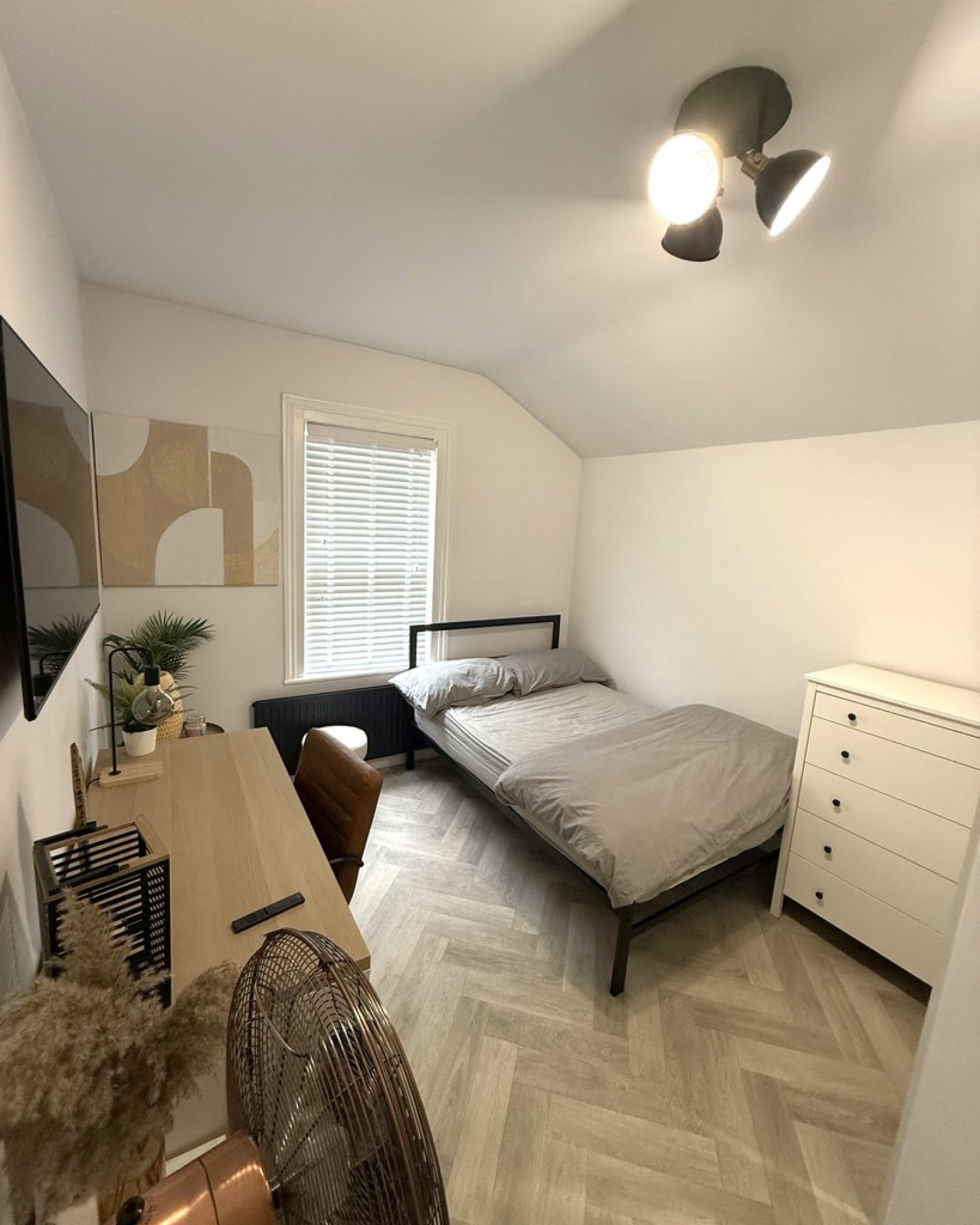 London Road, Reading, Berkshire