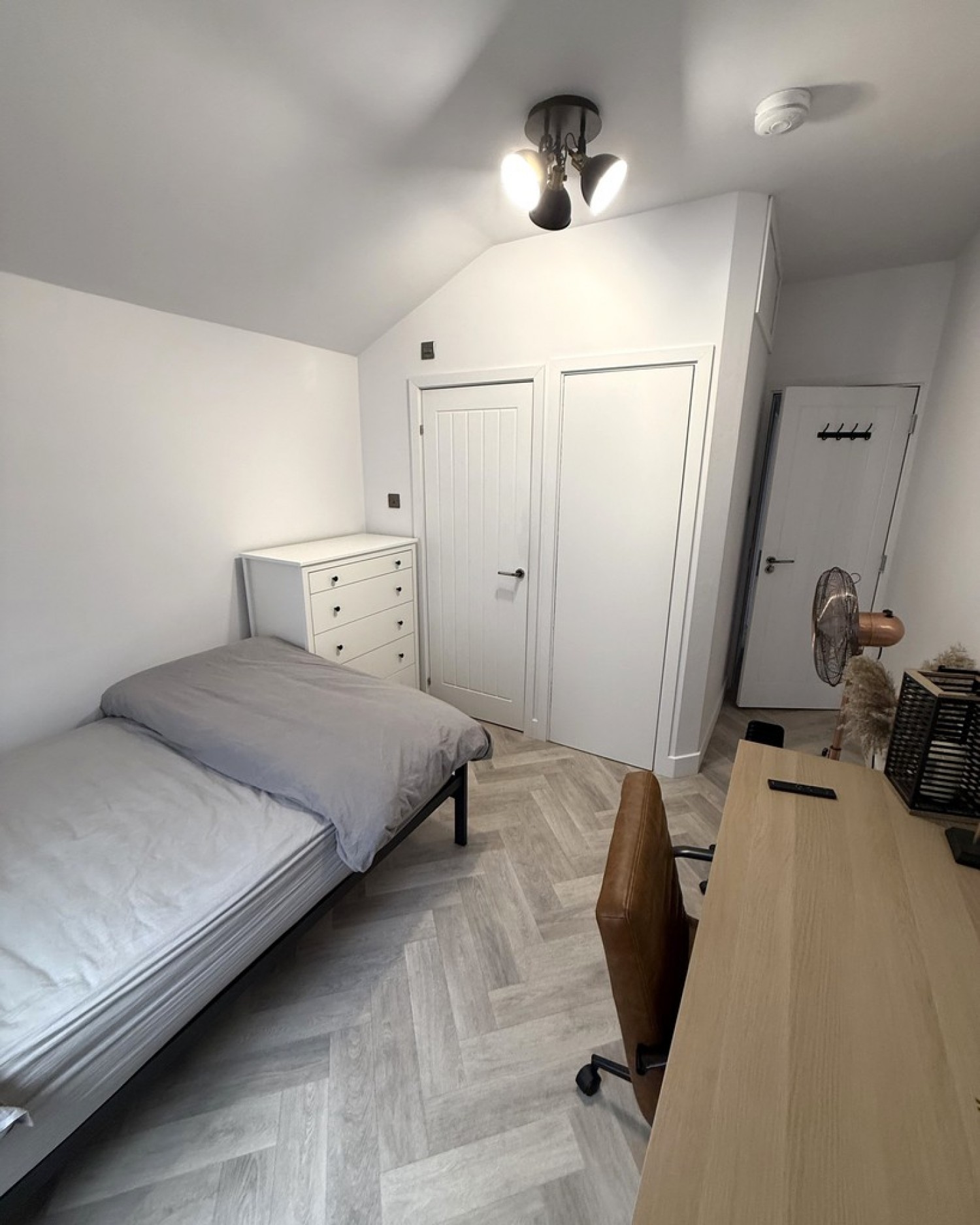 London Road, Reading, Berkshire