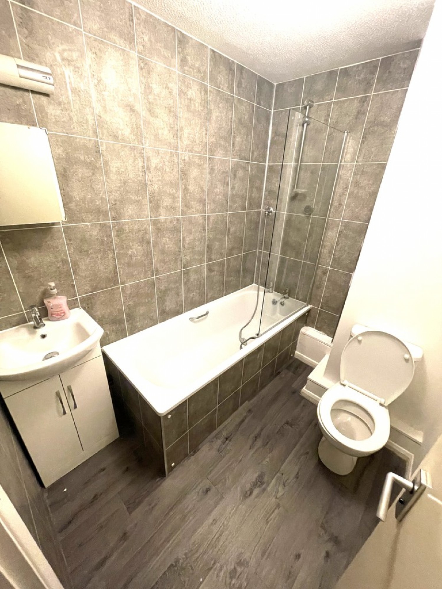 Armadale Ct., Westcote Road, Reading
