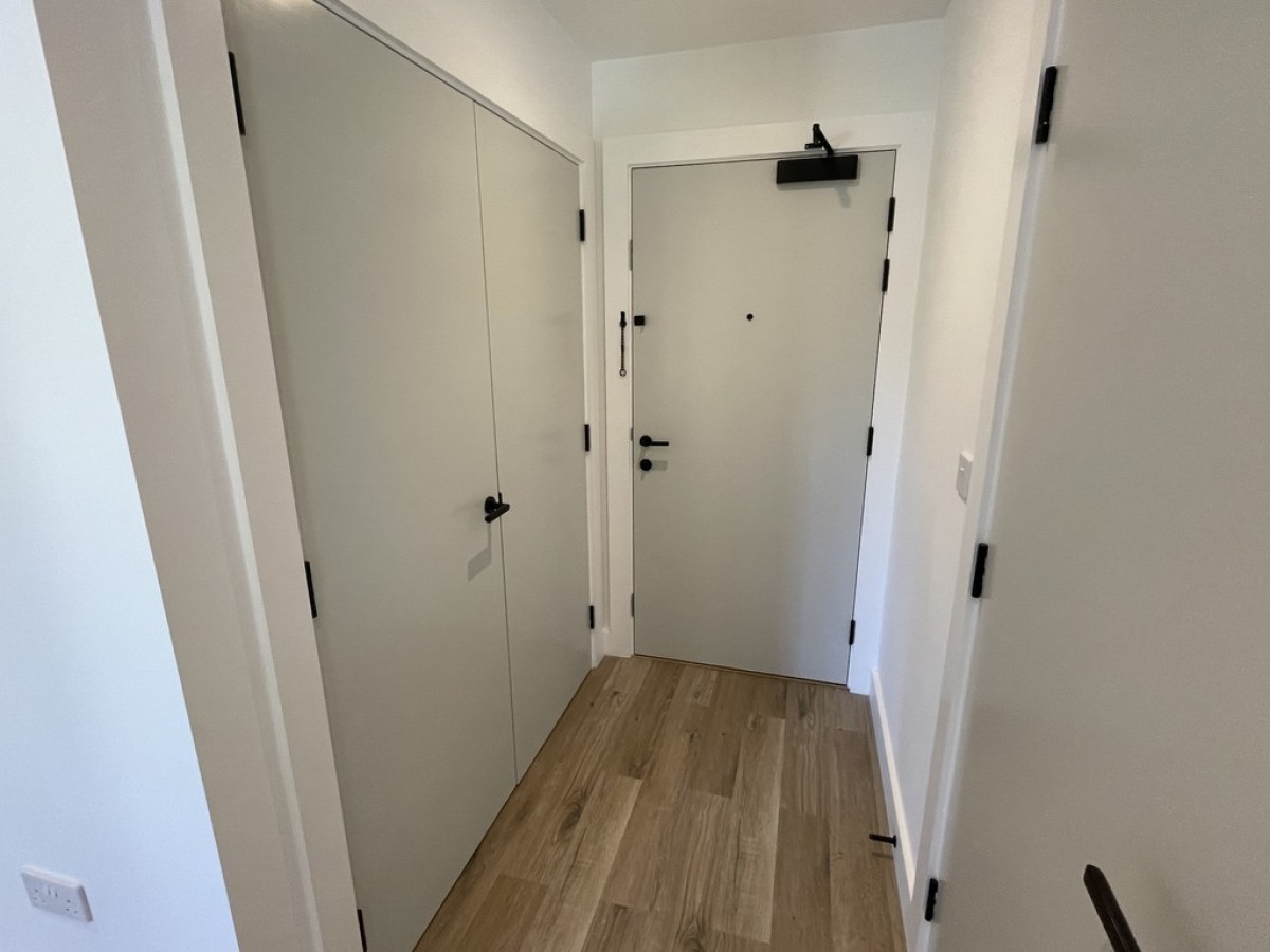 Flagstaff Road, Bankside Gardens, Reading