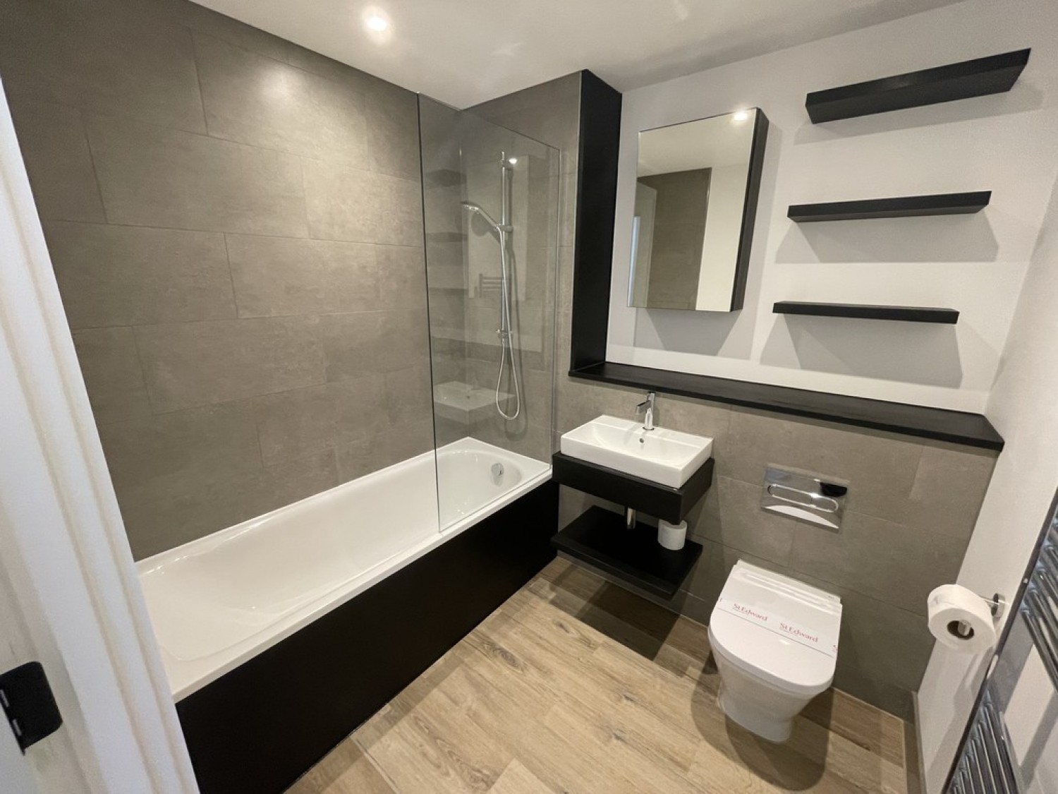 1 bedroom Flat in Flagstaff Road, Bankside Gardens, Reading