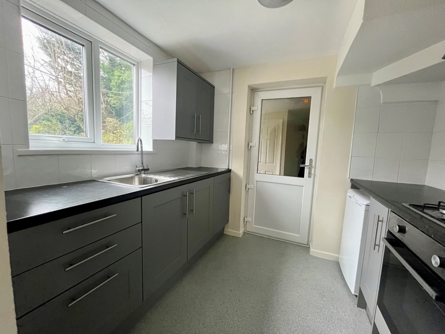 Birdhill Avenue, Reading