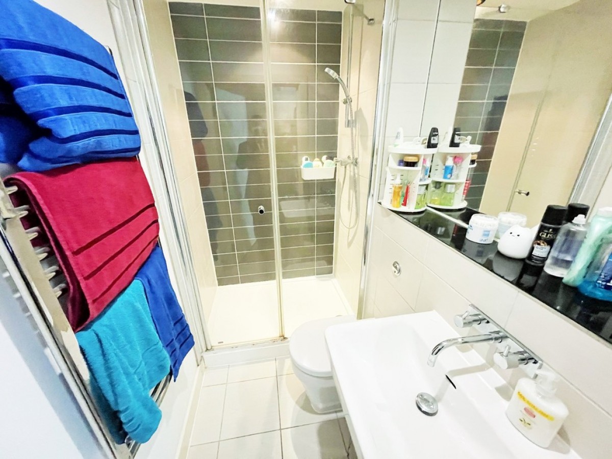 Heron House, Kennet Island