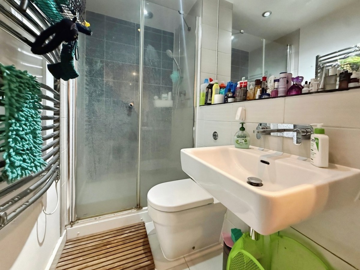 Heron House, Kennet Island