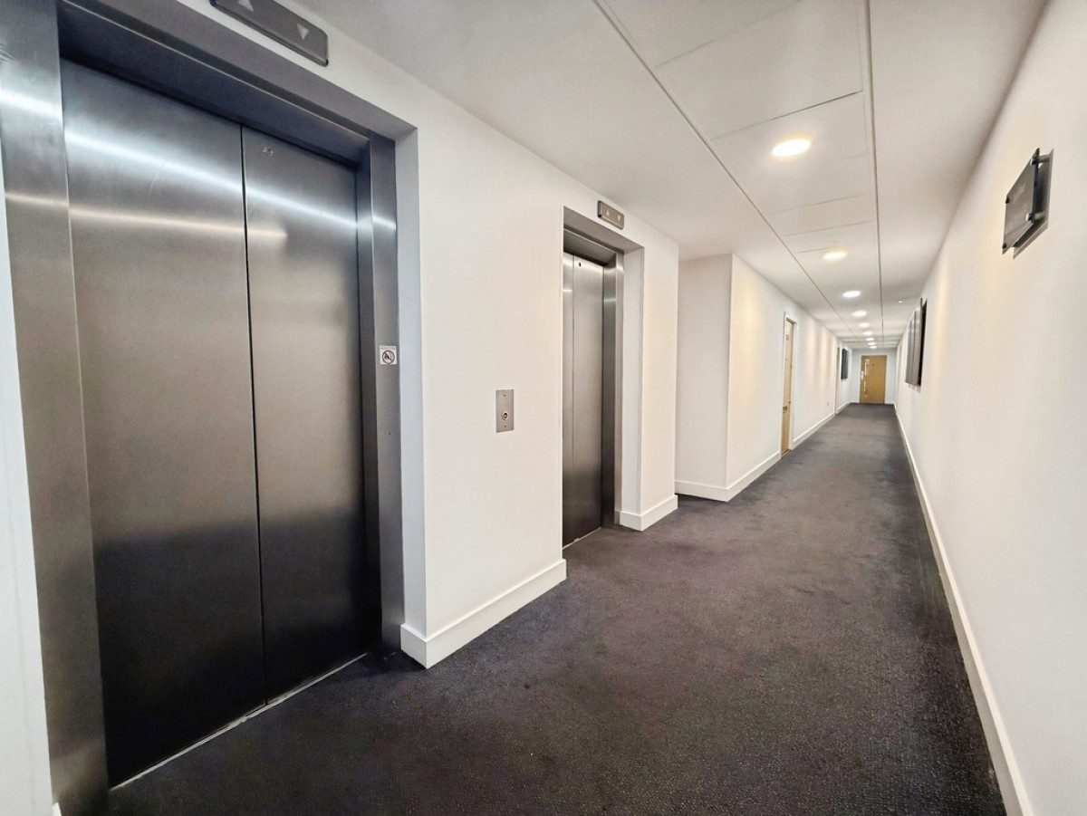 Heron House, Kennet Island