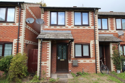 Centurion Close, Reading