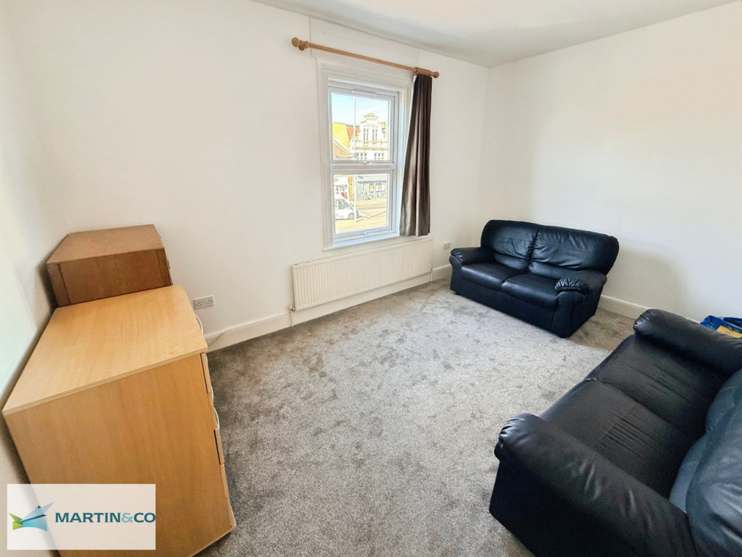2 bedroom Flat for Letting Crown Colonade, Reading
