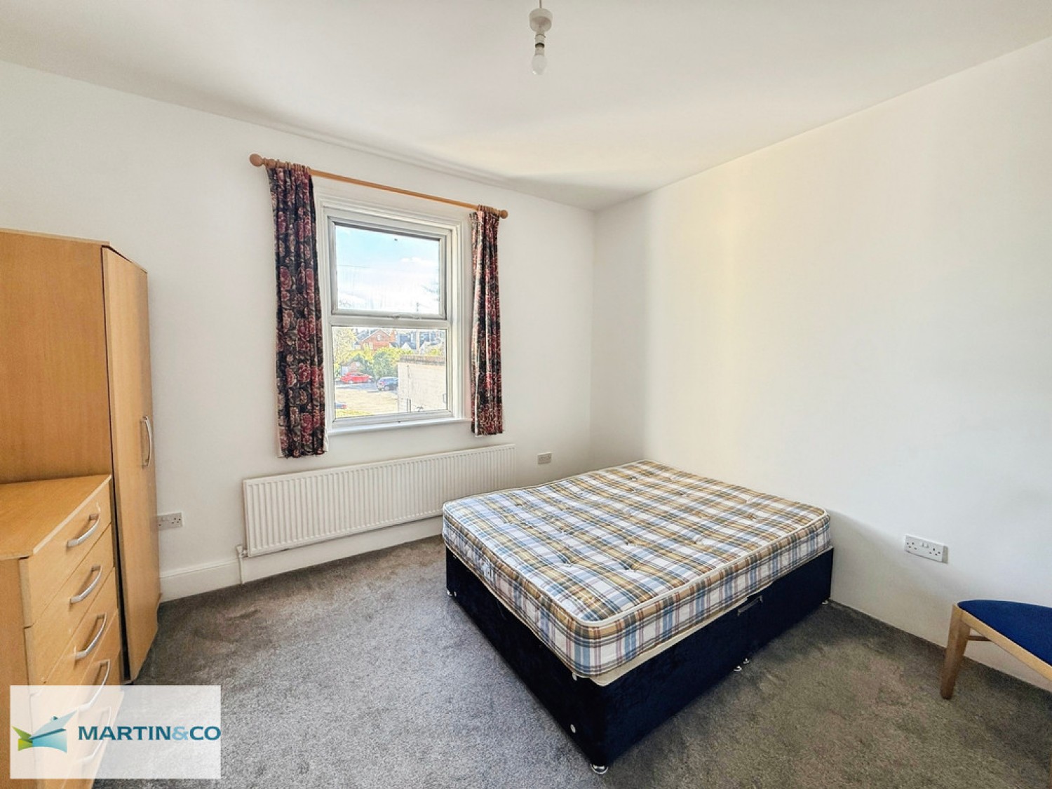 2 bedroom Flat for Letting Crown Colonade, Reading