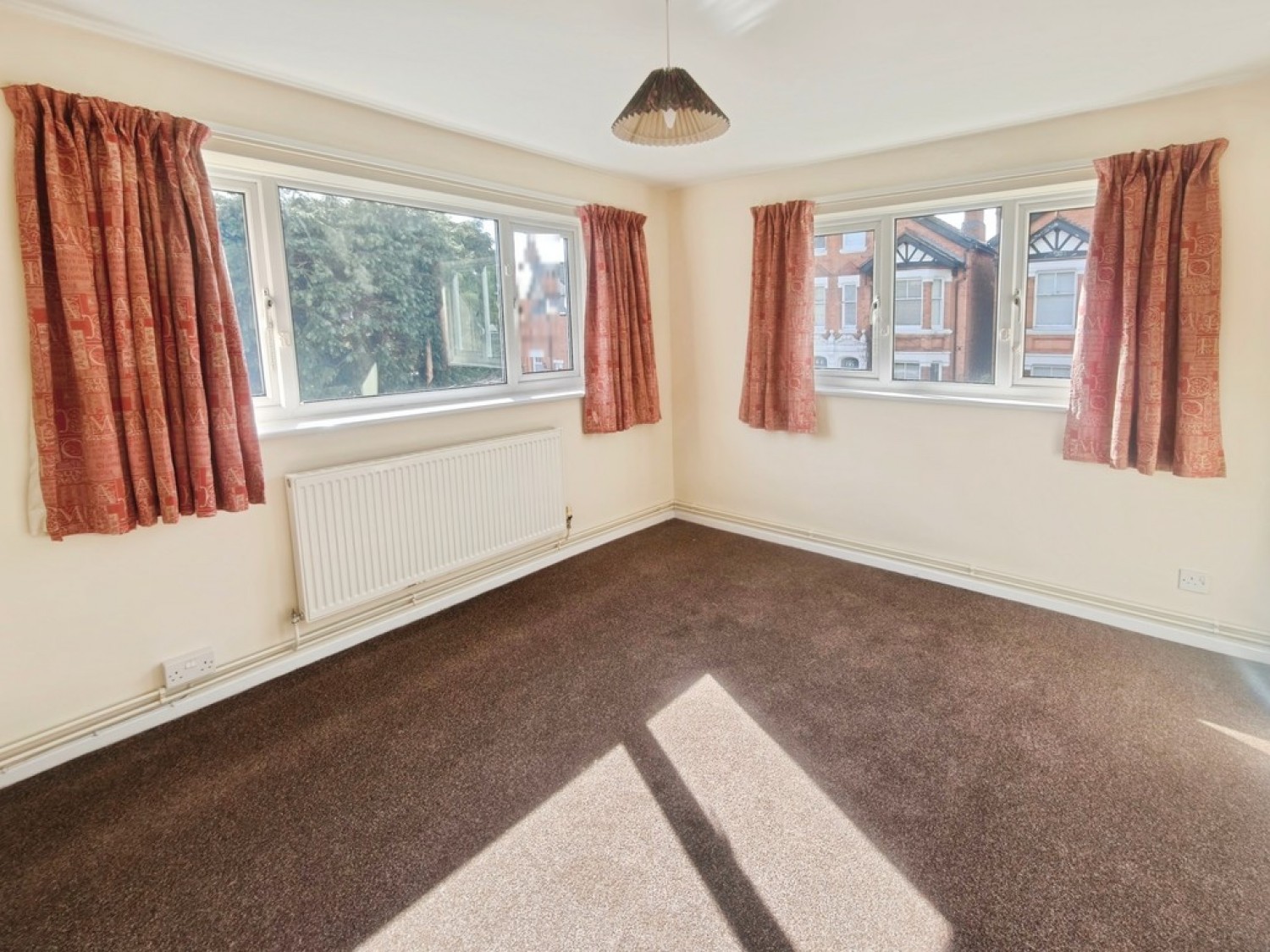 2 bedroom Flat for Letting Athelstan House, The Hill Avenue