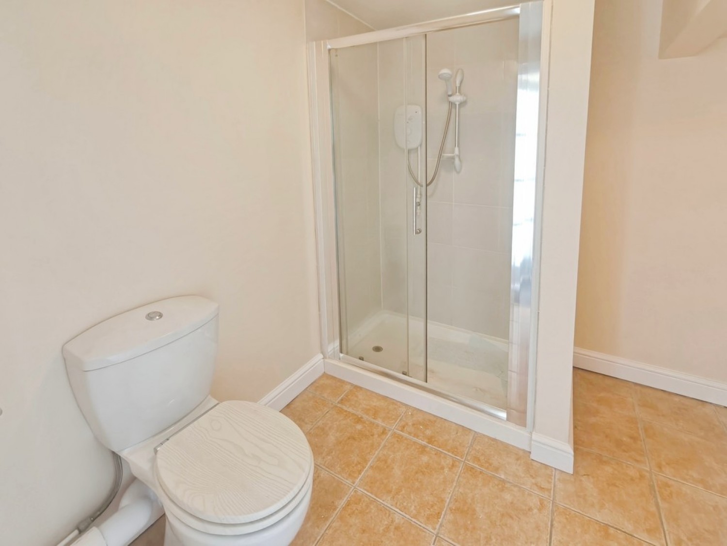3 bedroom House for Letting Kilbury Drive, Worcester