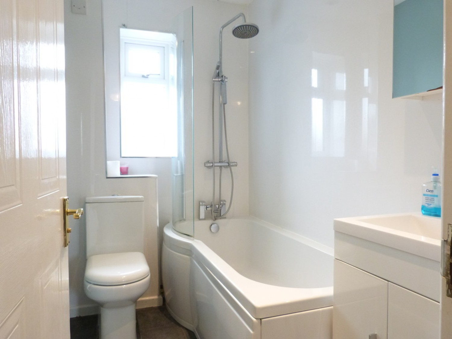 2 bedroom House for Letting Blagdon Close, Worcester, Worcestershire