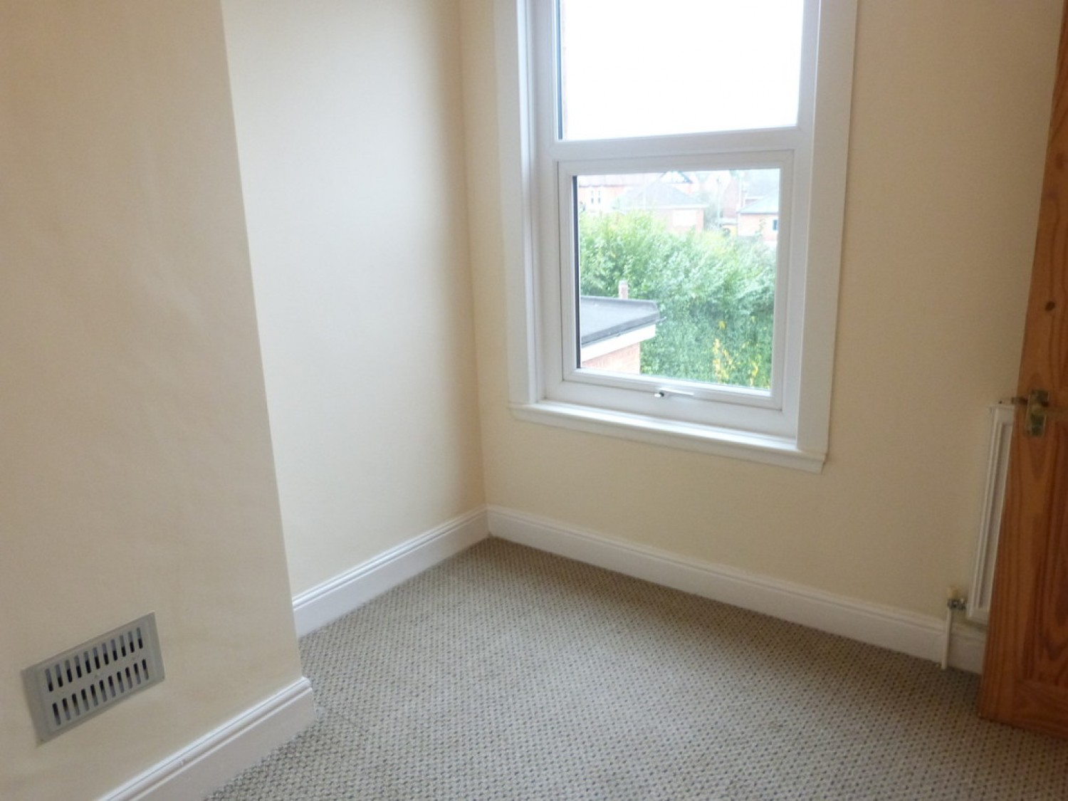 2 bedroom House for Letting Gillam Street, Worcester