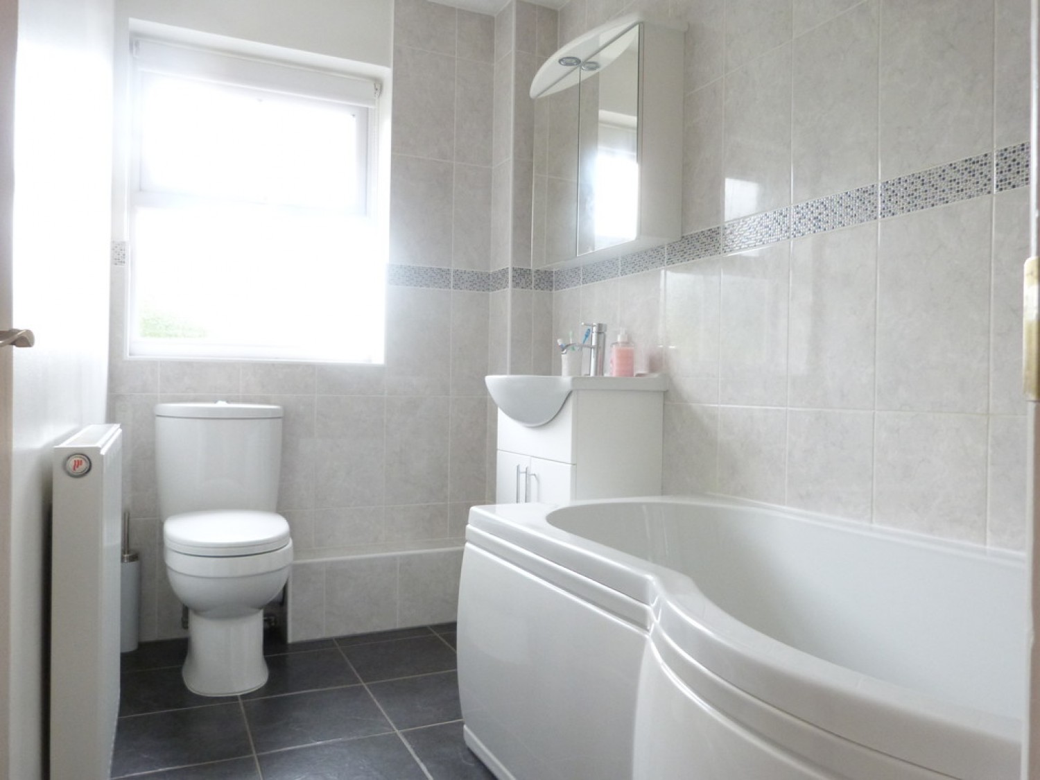 2 bedroom House for Letting Lewes Gardens