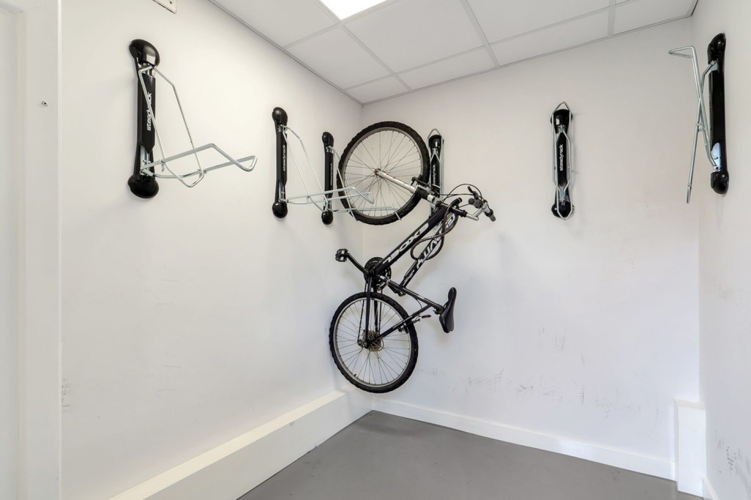 1 bedroom Flat in White Lodge Studios, City Centre