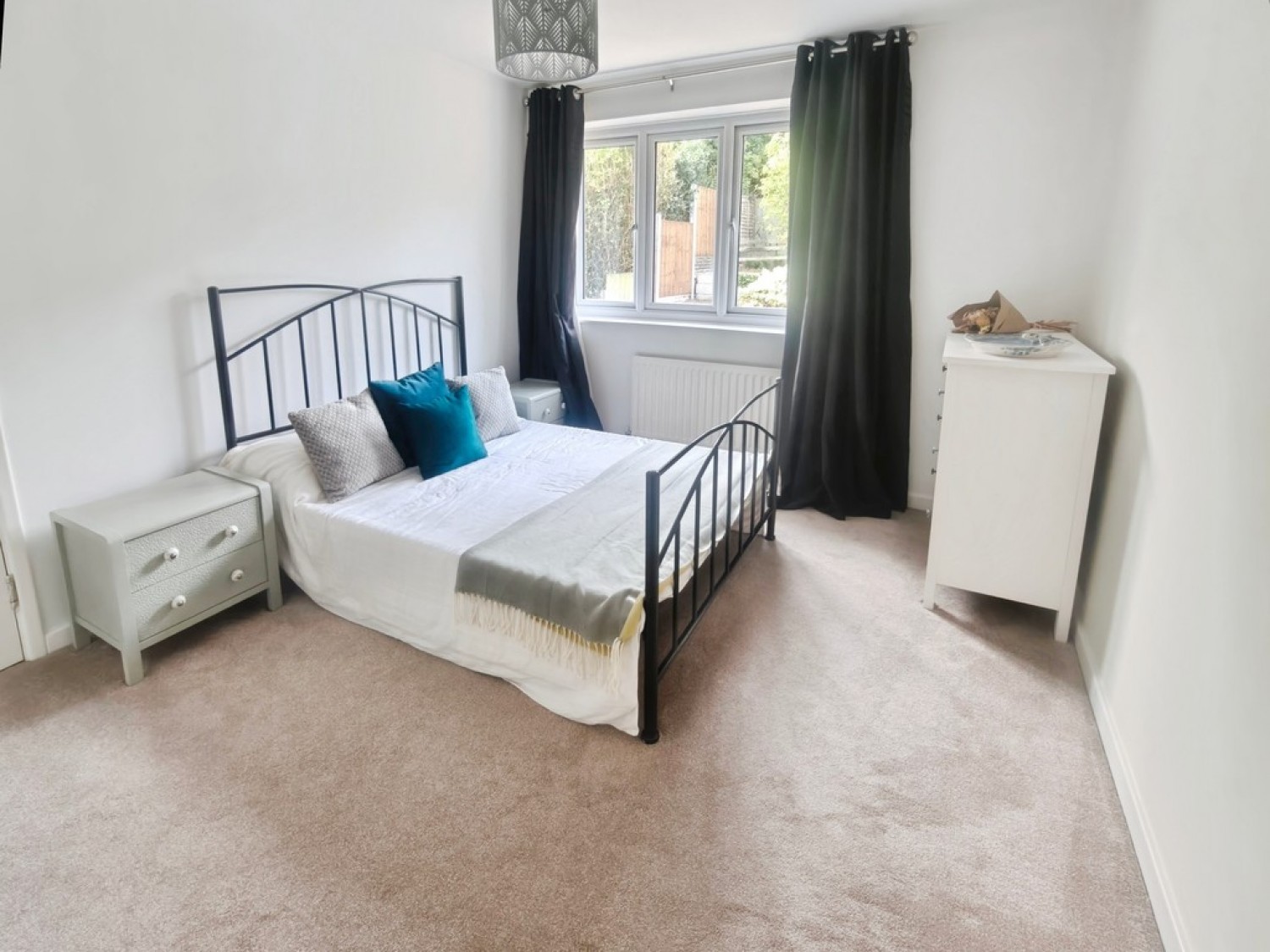 3 bedroom House for Letting Hardwicke Close, St Johns