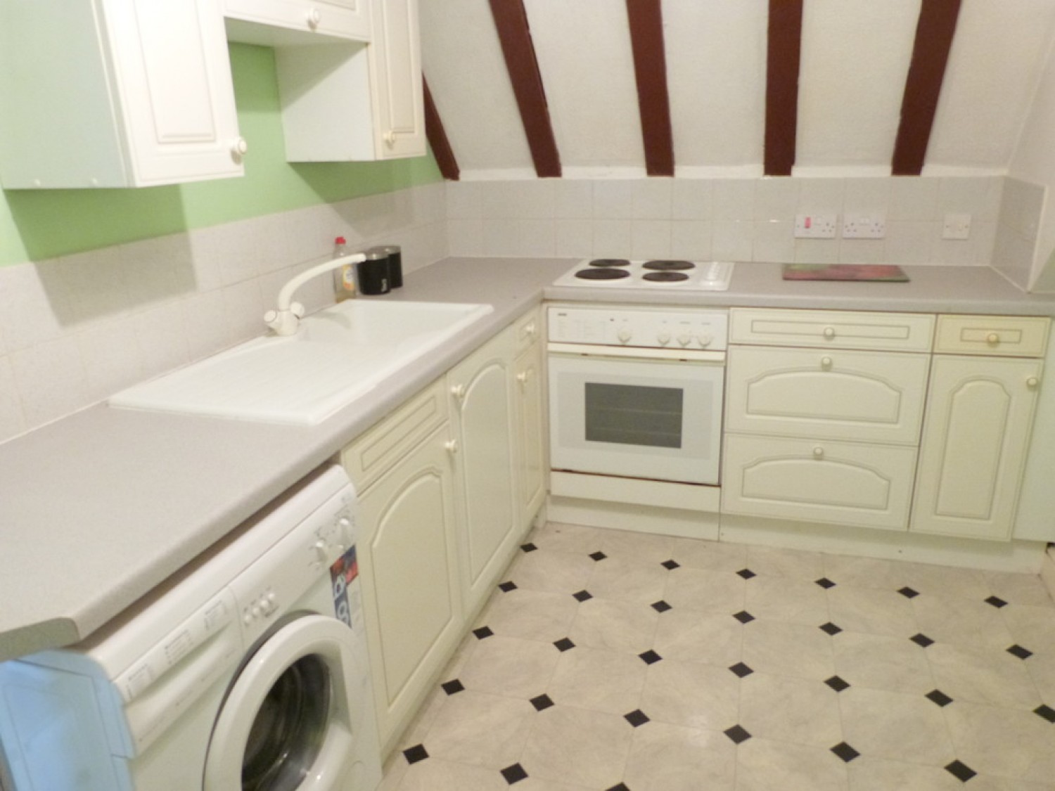 St Marys Court, Sansome Walk