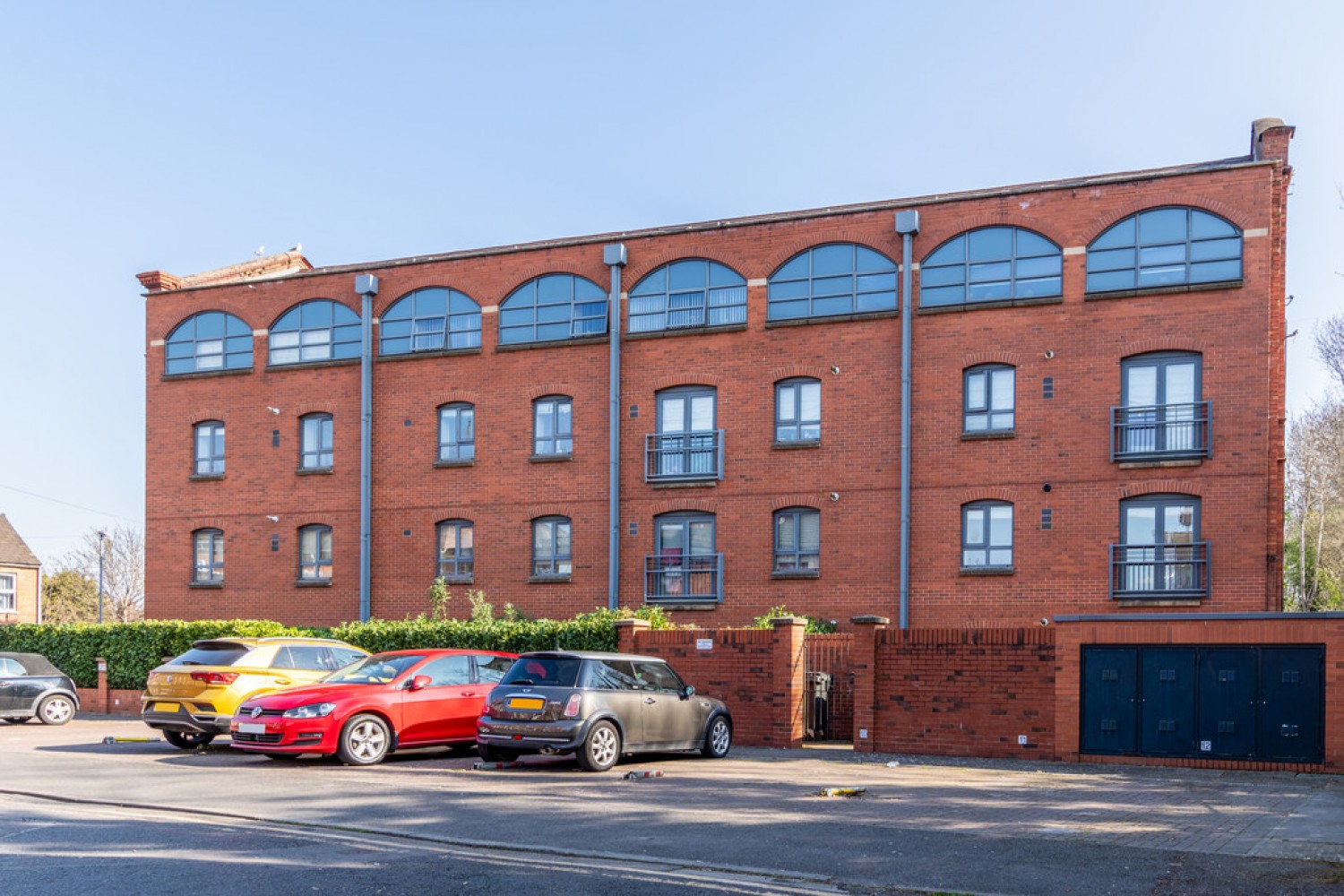 2 bedroom Flat for Sale The Hop House