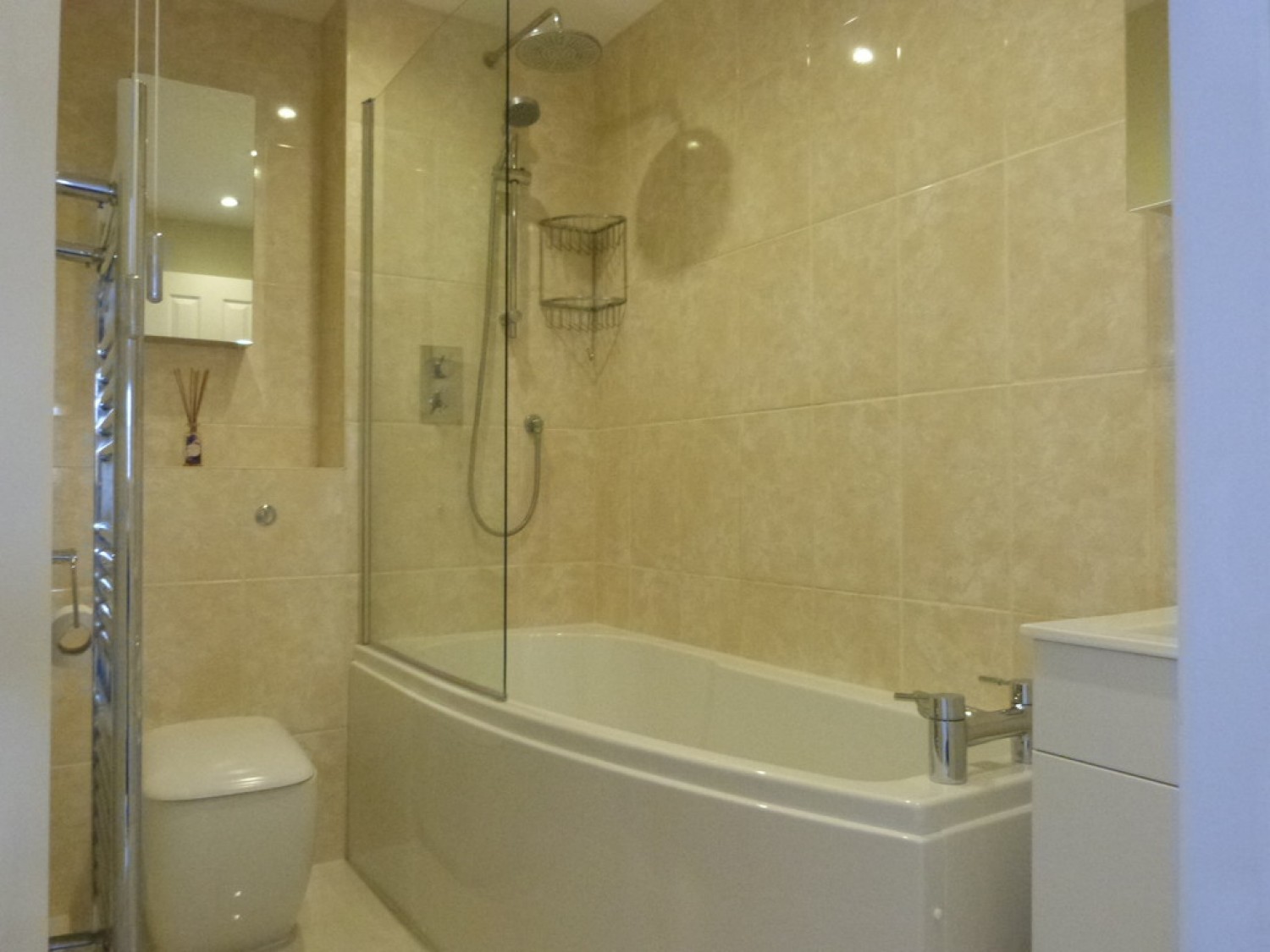 2 bedroom Flat for Letting Kennet Green