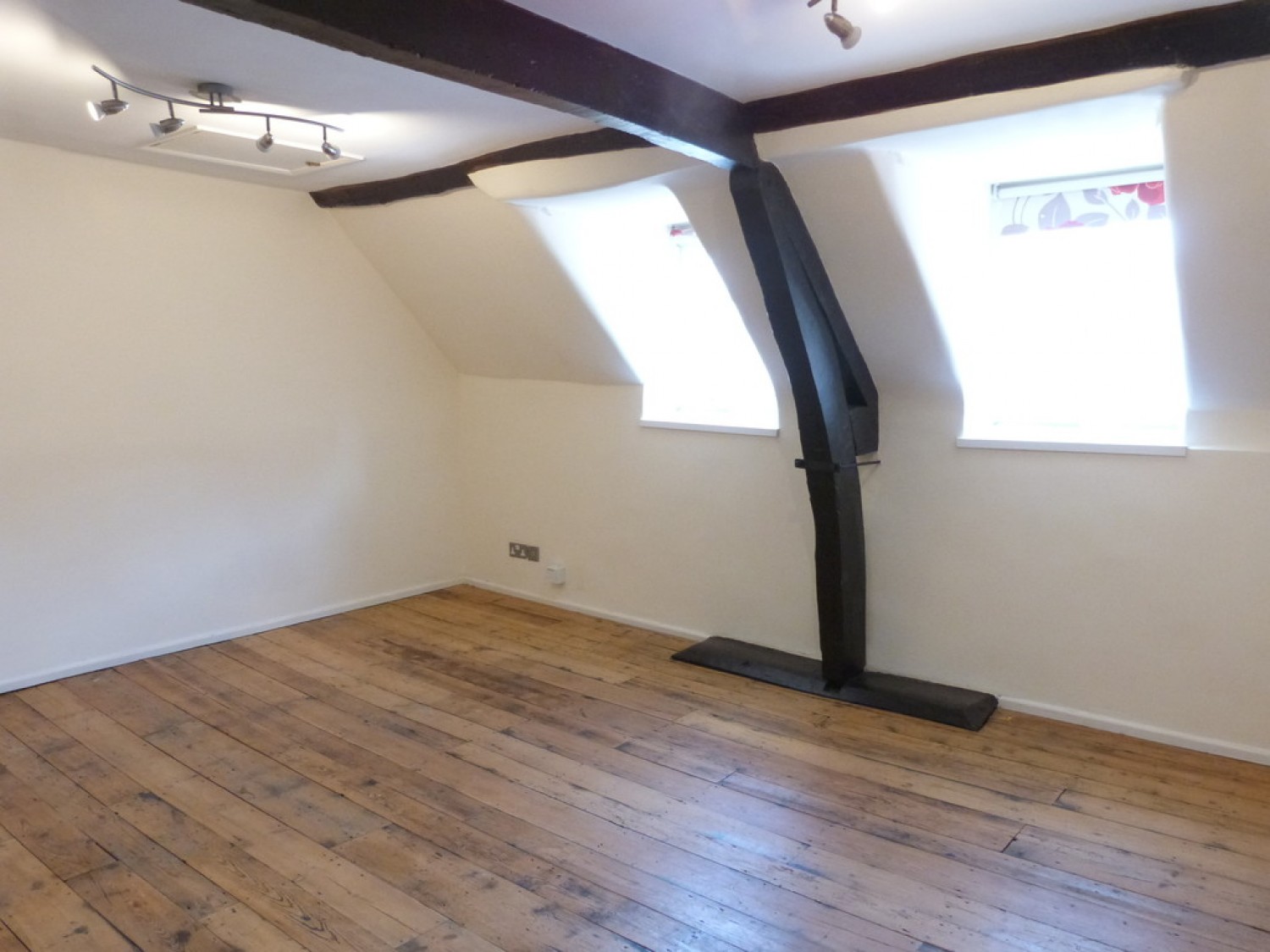 7 bedroom Flat for Sale 45 Foregate Street, Worcester, WR1 1EE