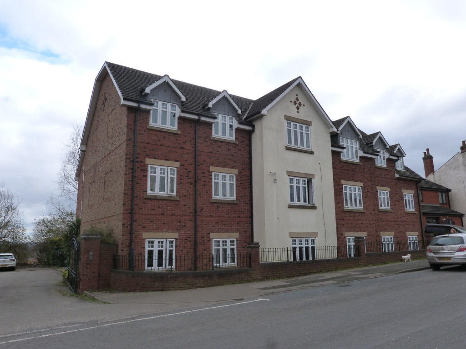 Lloyd Court, 79 Mount Pleasant