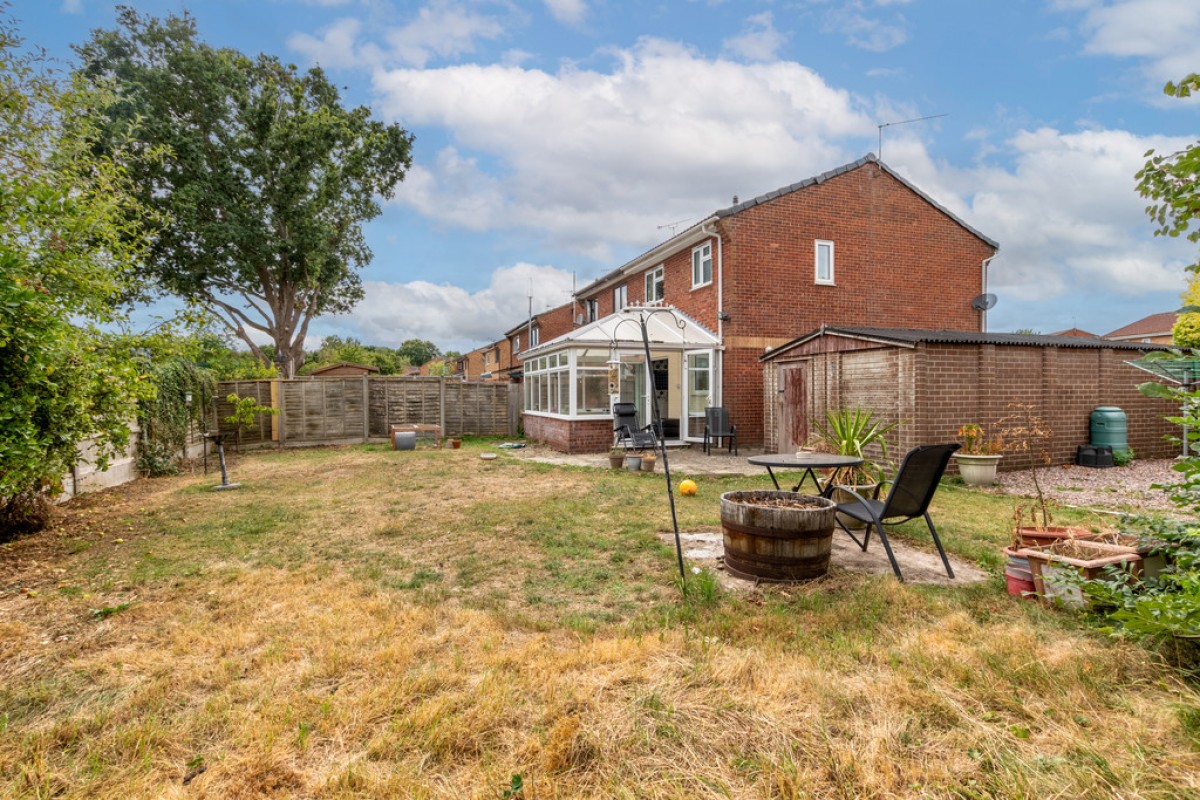 Chelmsford Drive, Worcester