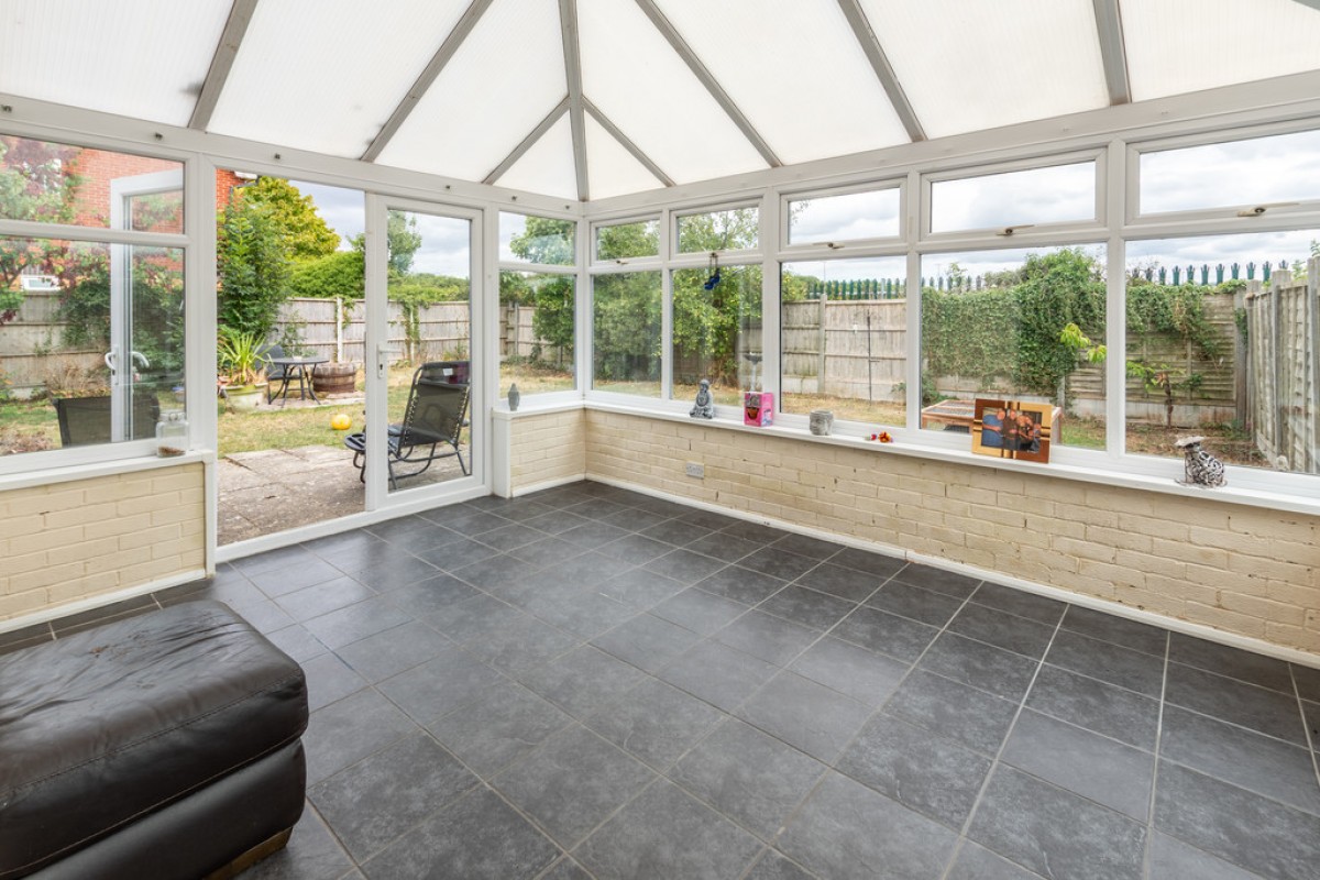 Chelmsford Drive, Worcester