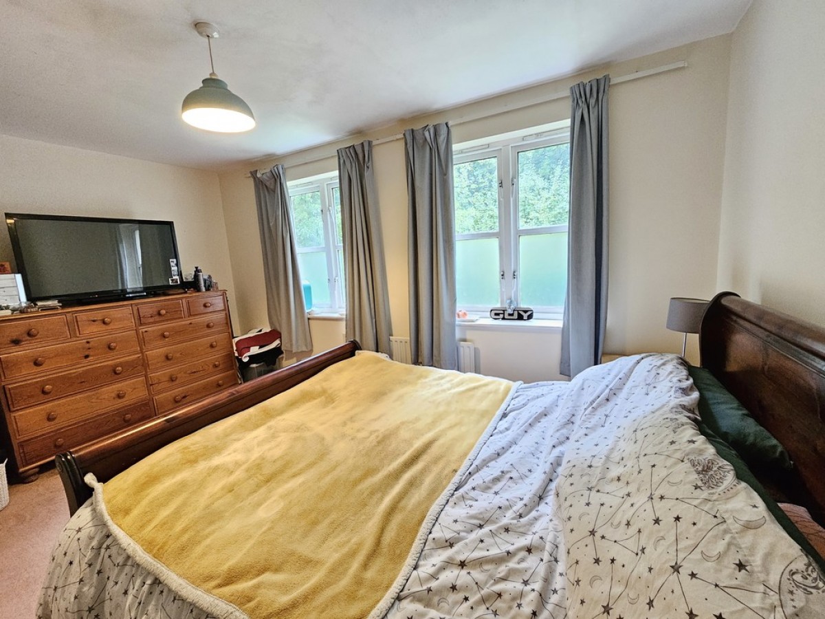 Lion Court, Worcester
