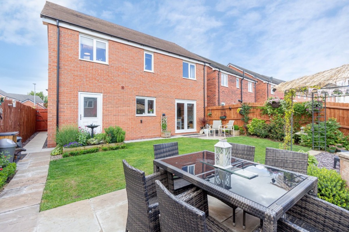Pardoe Drive, Pershore
