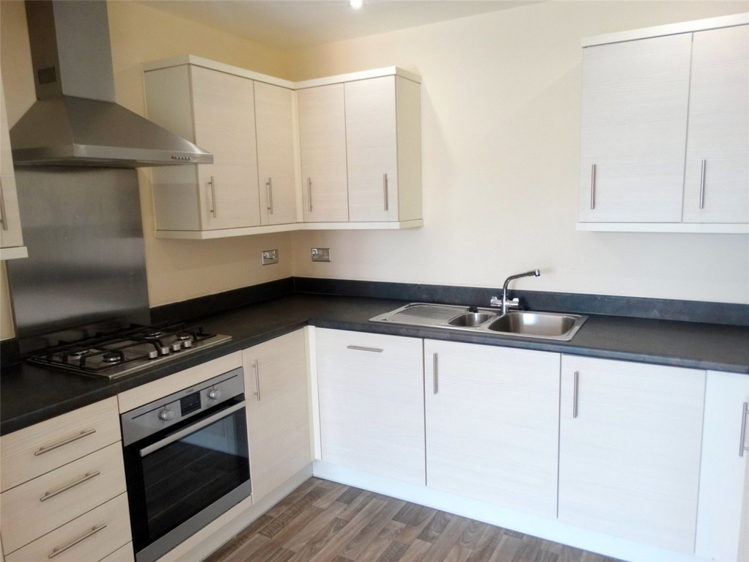 Woodhouse Close, 4 Woodhouse Close, Worcester, Worcestershire