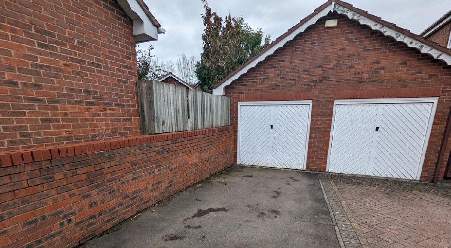 Lovett Place, Warndon Villages