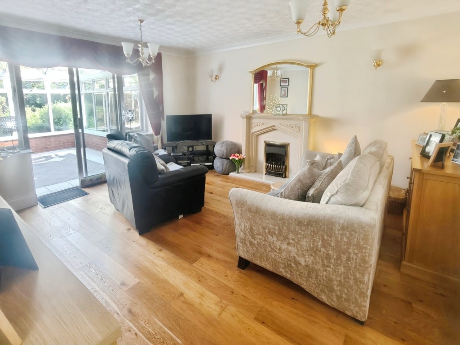 4 bedroom House for Letting Carisbrooke Avenue, Warndon Villages