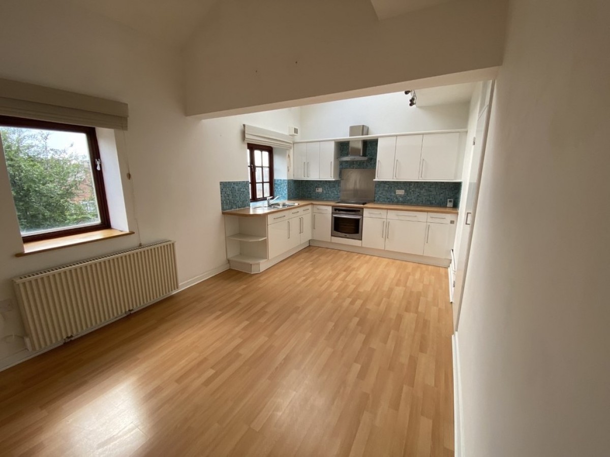 Southfield Street, Arboretum