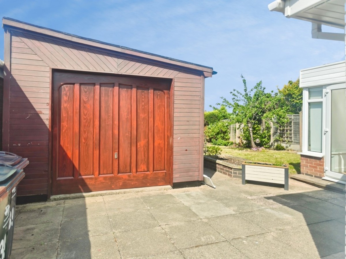 Oakfield Drive, Kempsey
