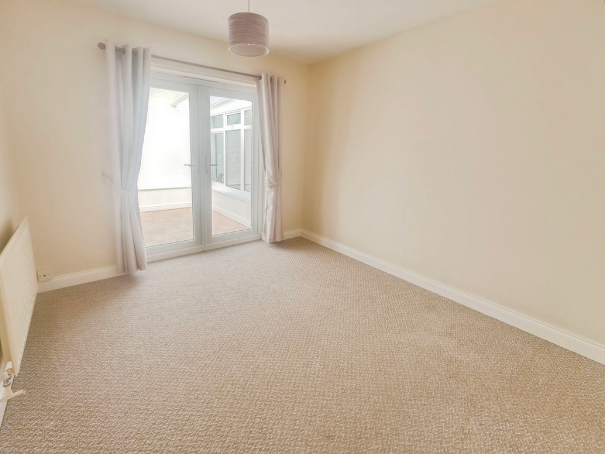 Oakfield Drive, Kempsey