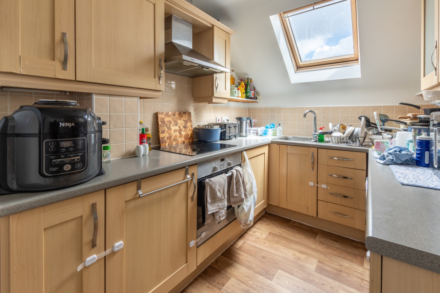 3 bedroom Flat for Sale Magdala Court