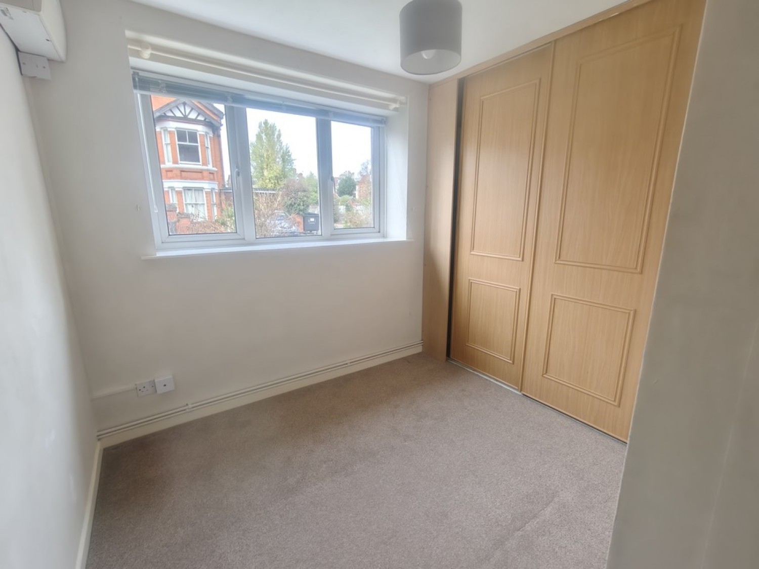2 bedroom Flat for Sale Athelstan House, Battenhall