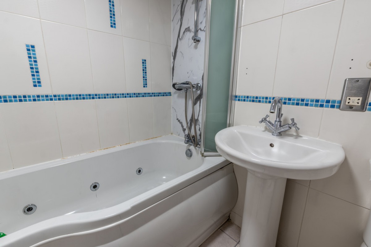 Pippen Field, Warndon Villages